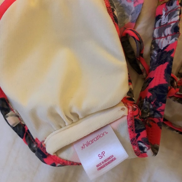 Bikini set - Picture 3 of 5